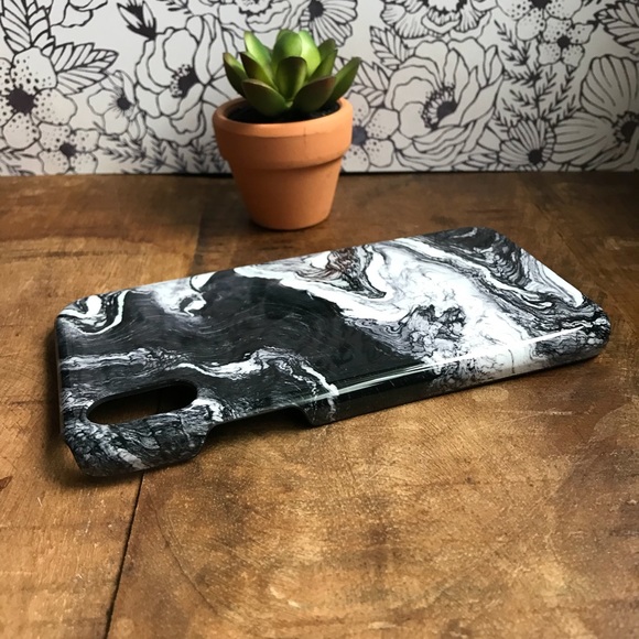 iPhone X black and white marble case - Picture 4 of 5